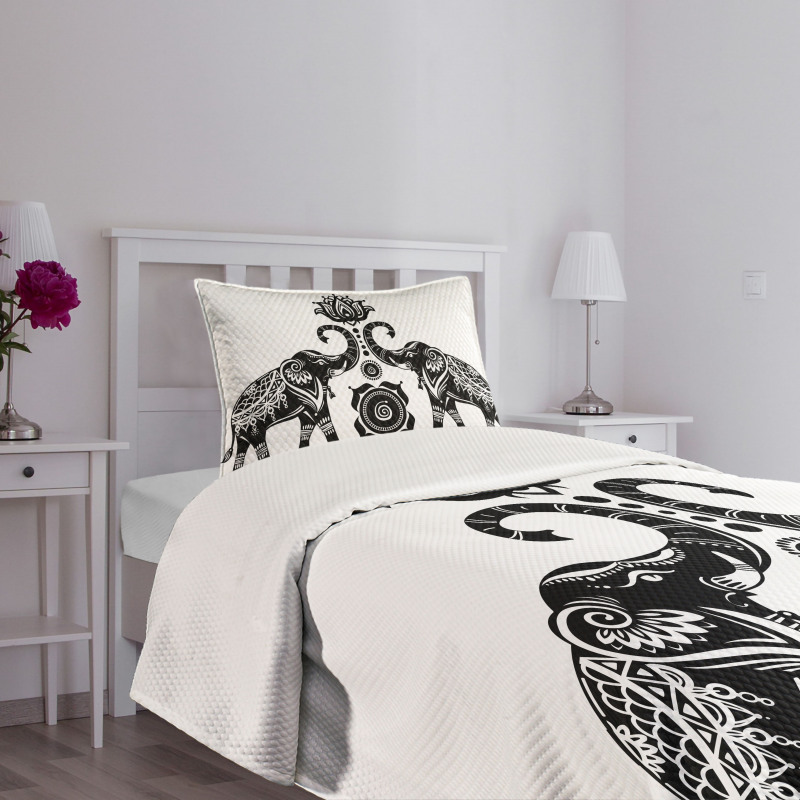 Elephants and Lotus Bedspread Set