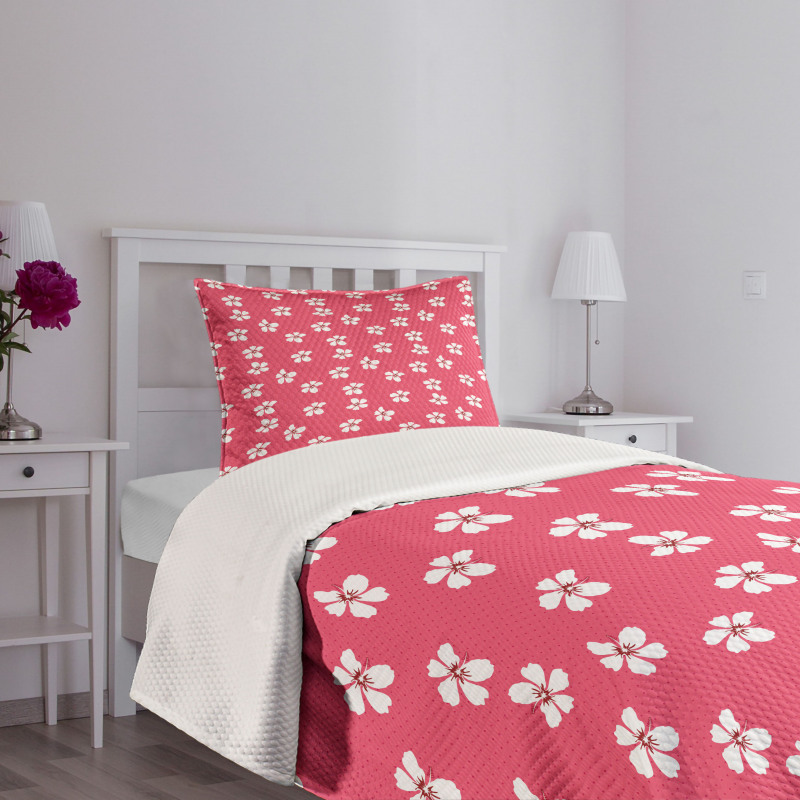 Hibiscus and Pistils Bedspread Set