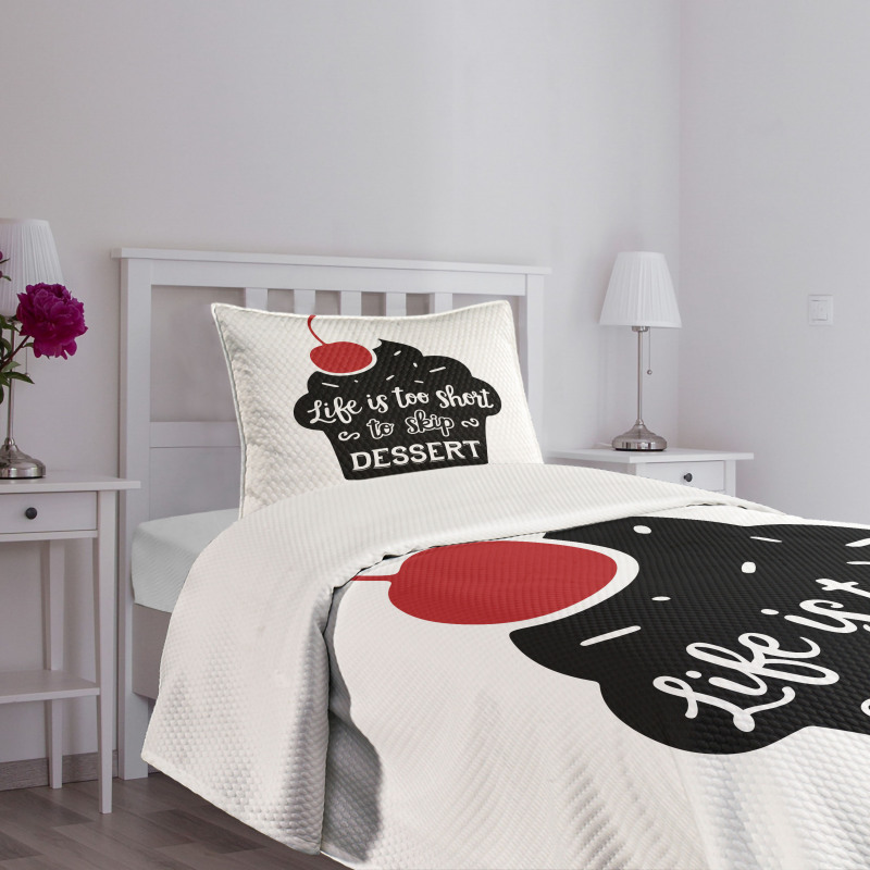 Muffin Silhouette Words Bedspread Set