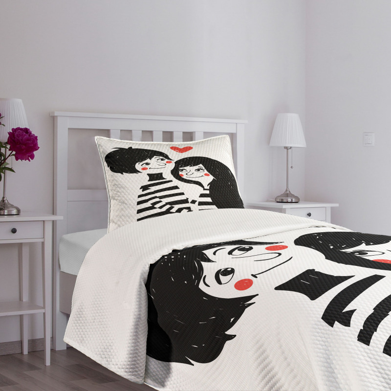 Romantic Young Couple Bedspread Set