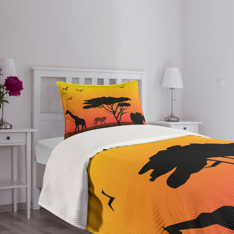 Silhouette of Animals Bedspread Set