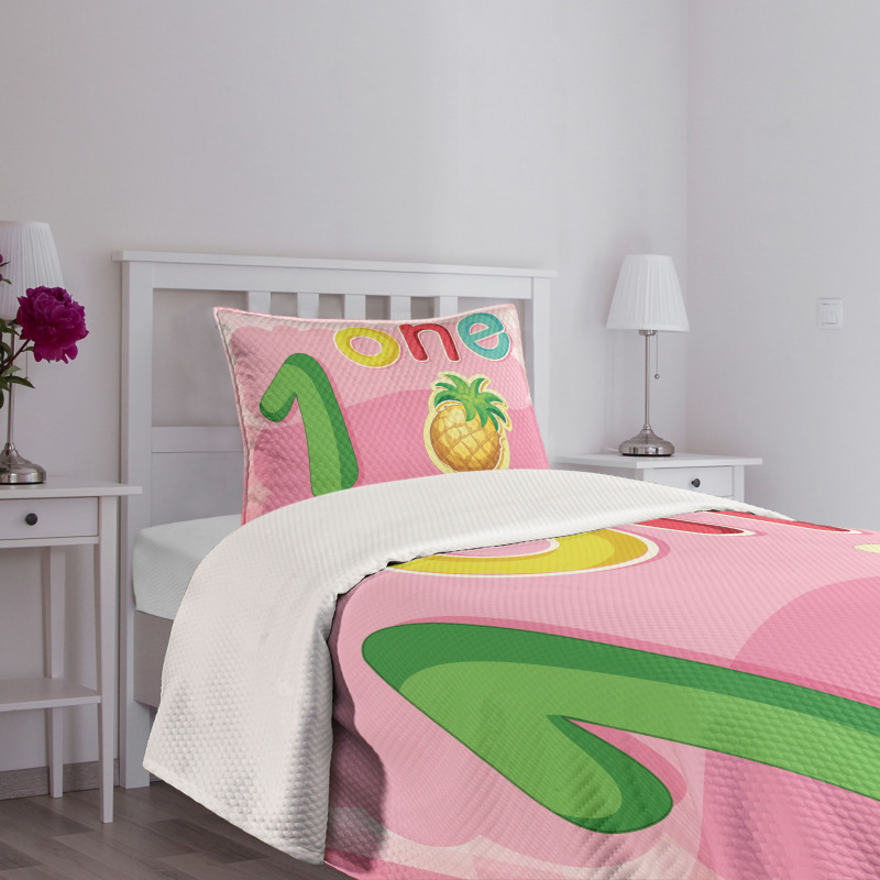 First Year Sign Bedspread Set