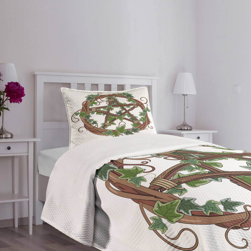 Vine Wreath with Ivy Bedspread Set