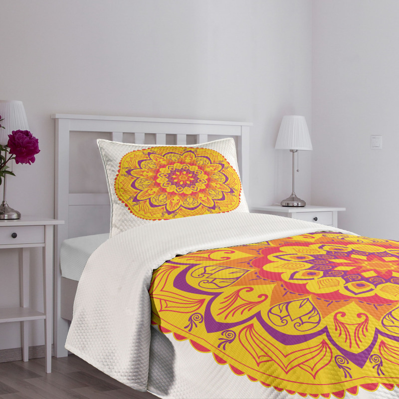 Eastern Pattern Bedspread Set