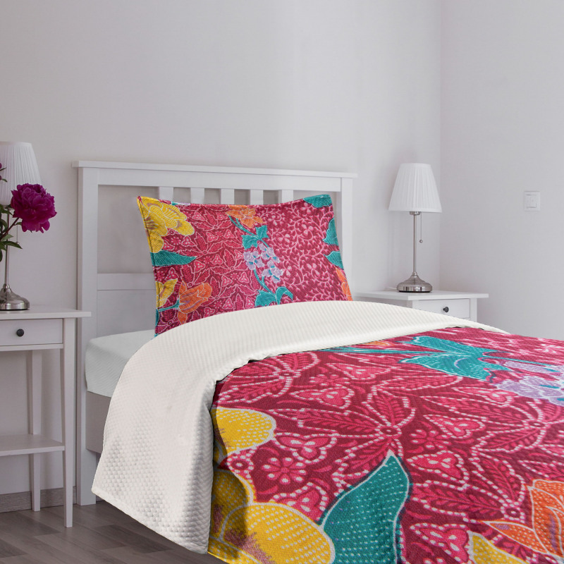 Colorful Blossoms Batik Bedspread Set