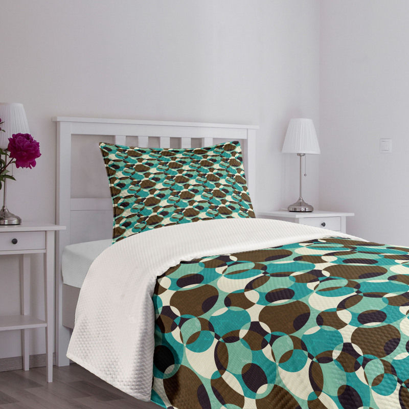 Grungy Geometric Circles Bedspread Set