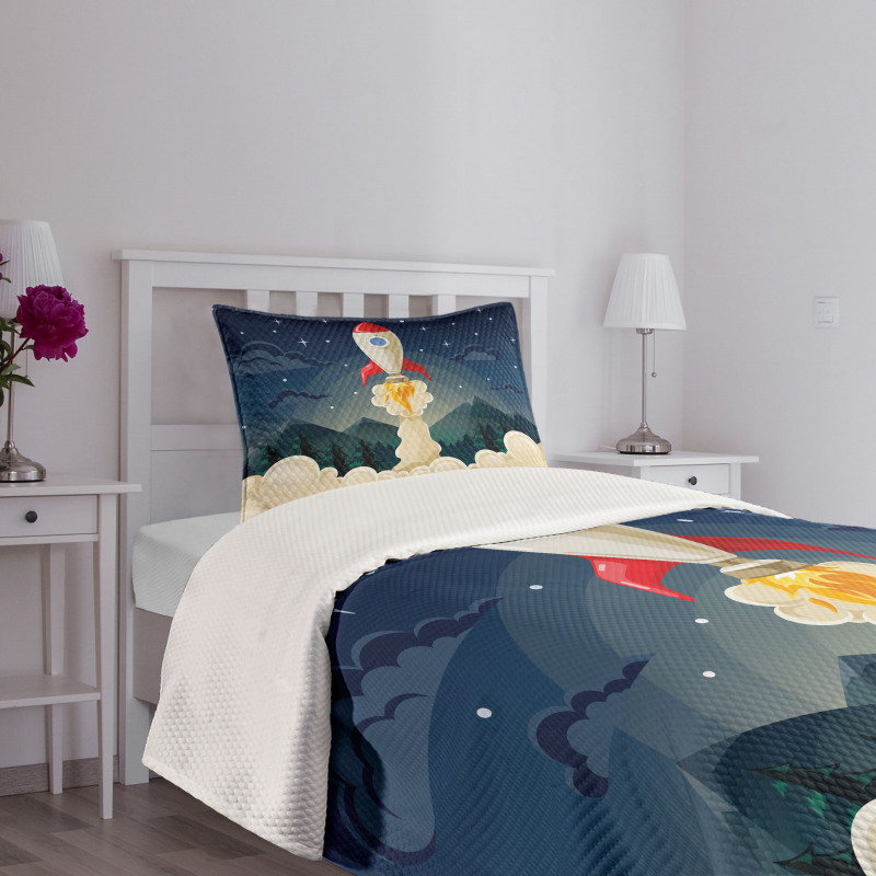 Rocket in the Woodlands Bedspread Set