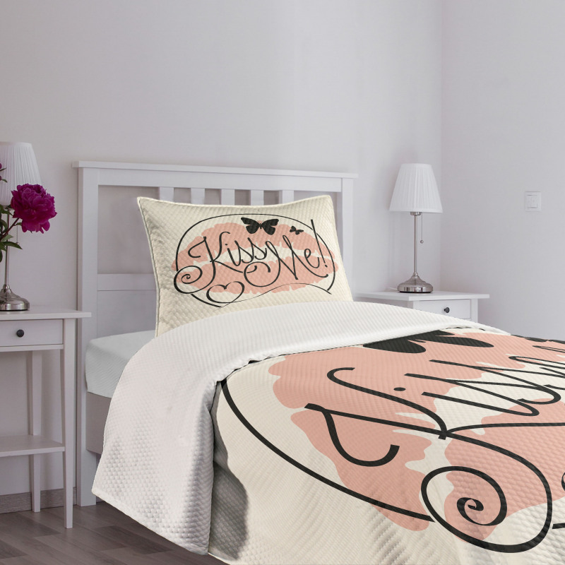 Hand Lettering Love Words Bedspread Set