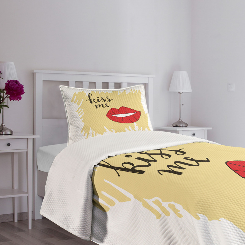 Feminine Romantic Words Bedspread Set