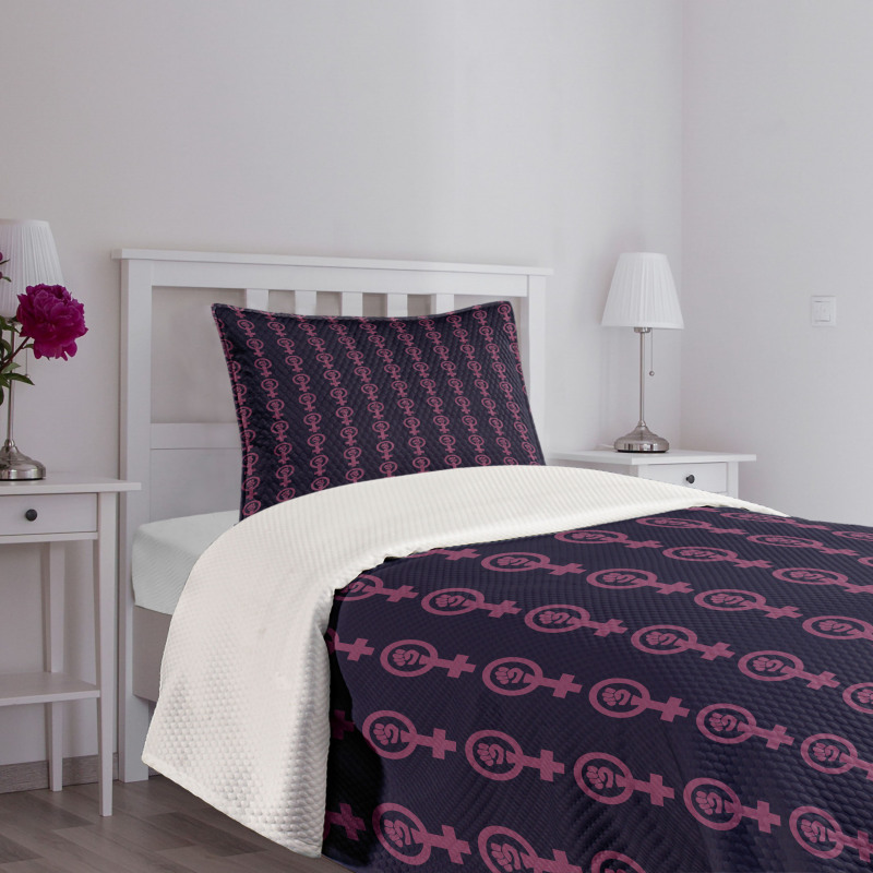 Venus Mirror and Fist Bedspread Set