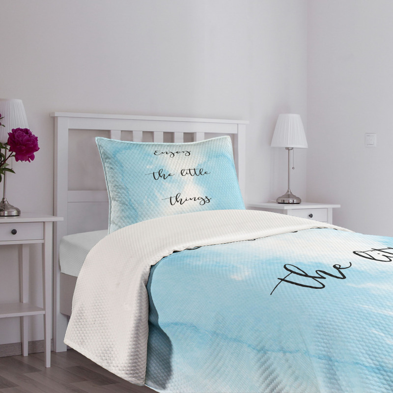 Watercolor Ombre Design Bedspread Set