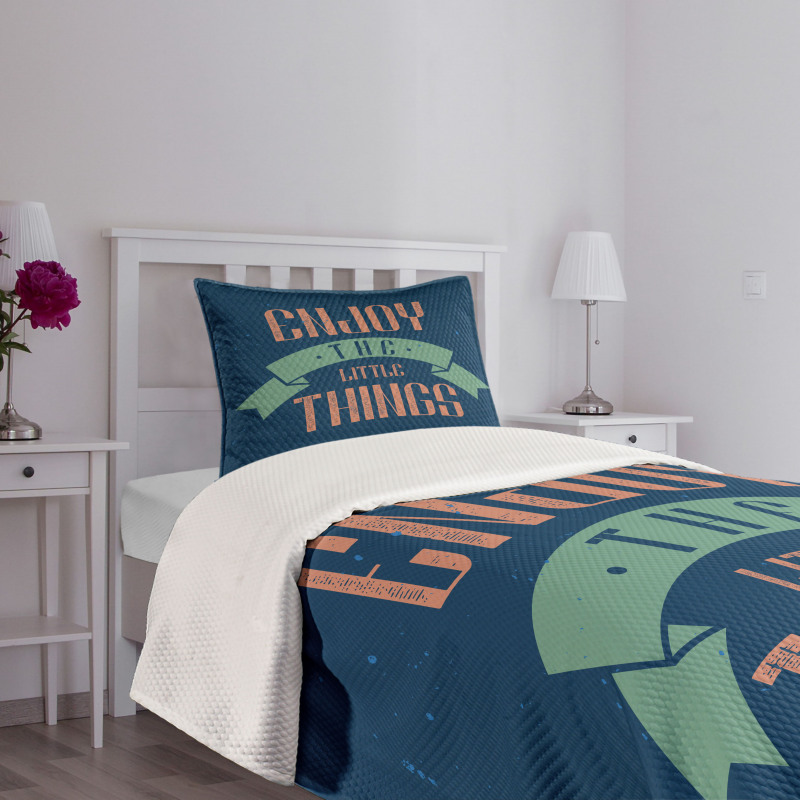 Grungy Positive Message Bedspread Set