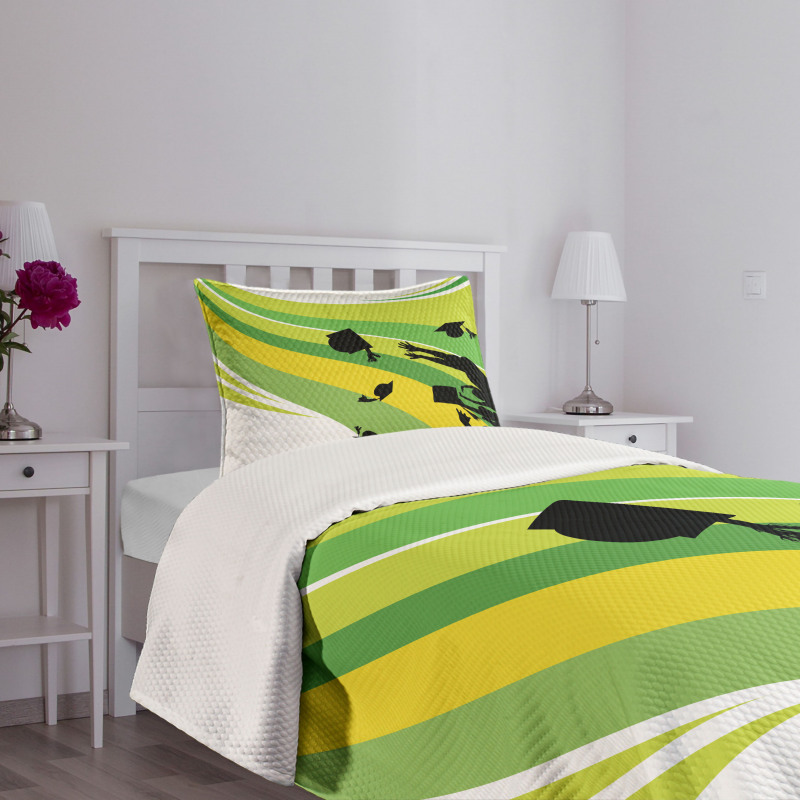 College Graduation Bedspread Set