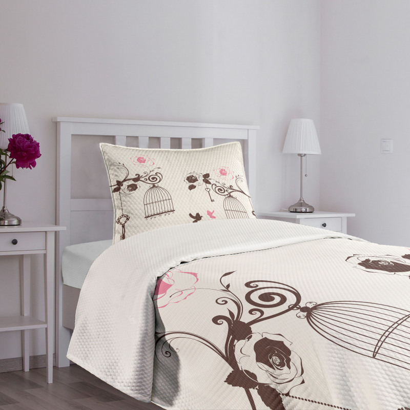 Bird Cages Keys Doves Bedspread Set