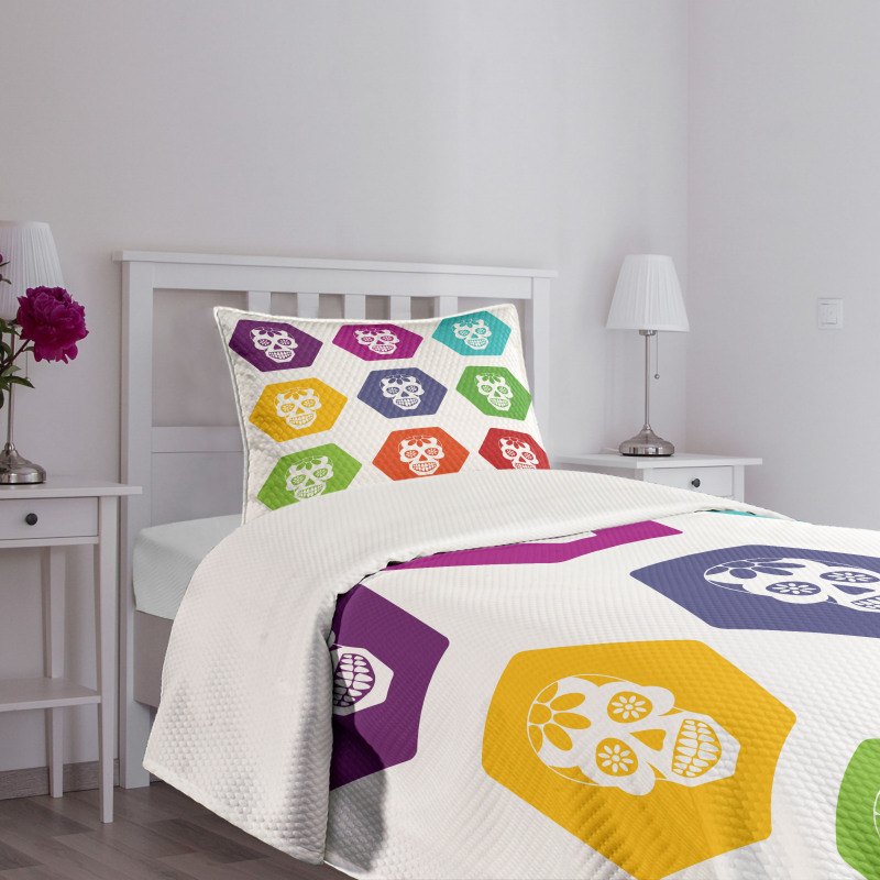 Hexagon Tiles Skull Bedspread Set