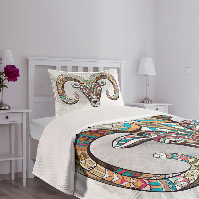 Colorful Totem Head Bedspread Set