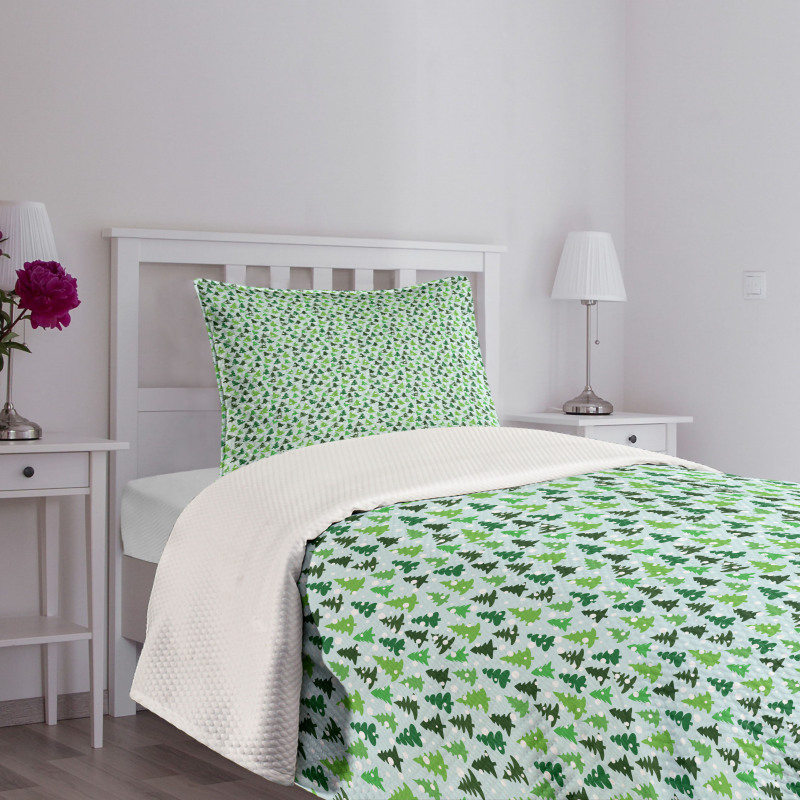 Green Silhouettes Bedspread Set