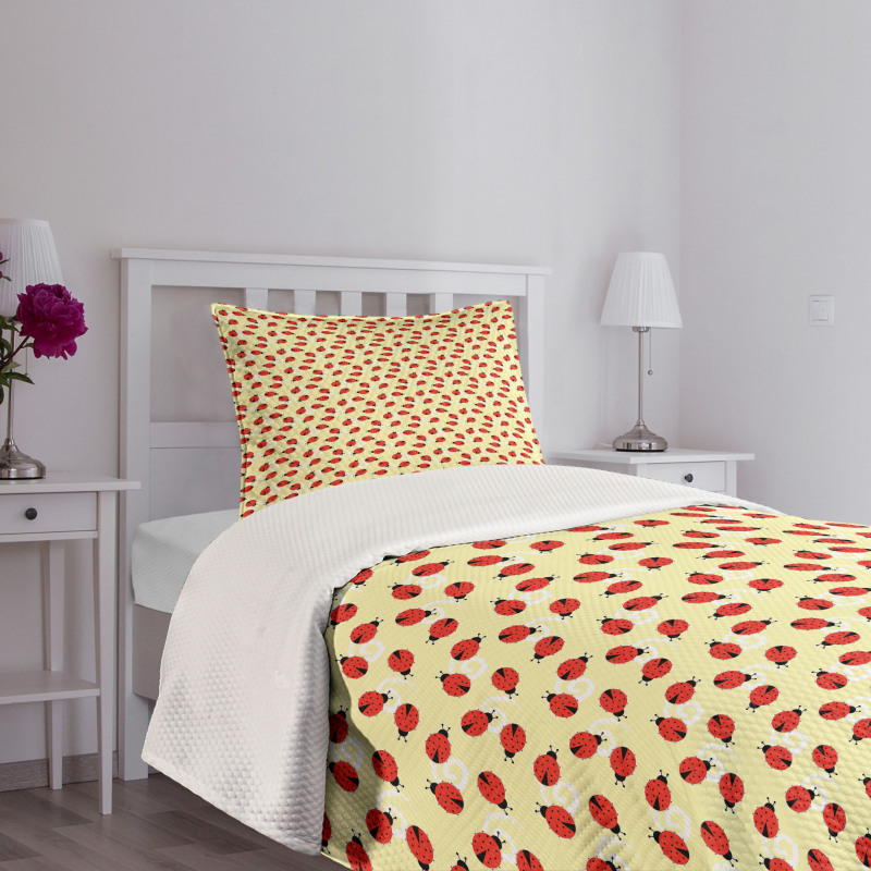 Ladybugs and Swirls Bedspread Set