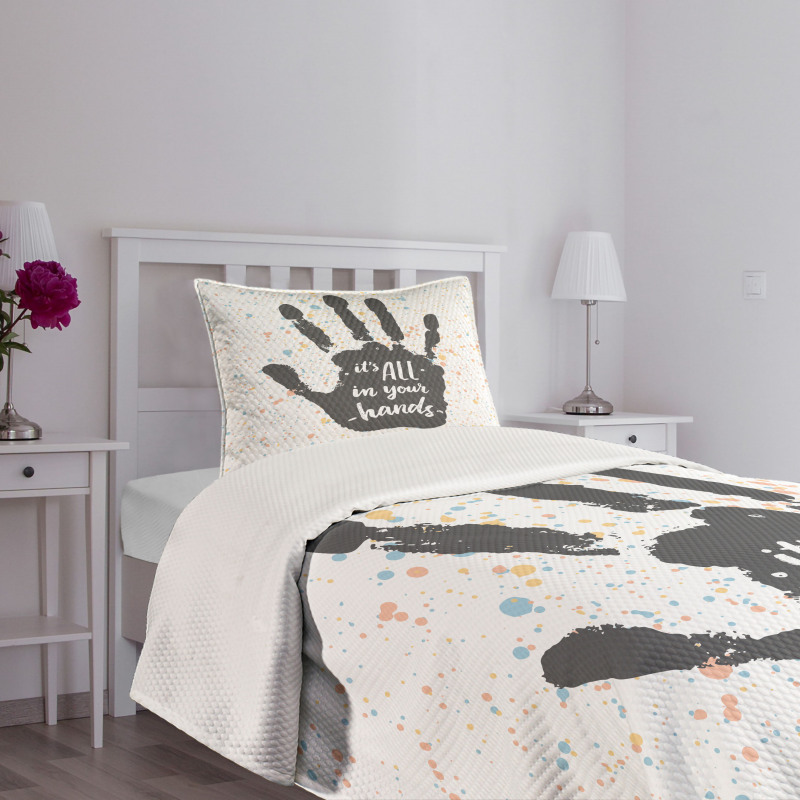 It is All in Your Hands Bedspread Set