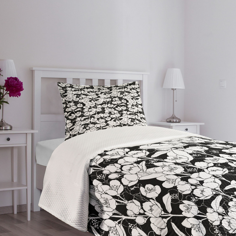 Blossoming Jasmine Pattern Bedspread Set