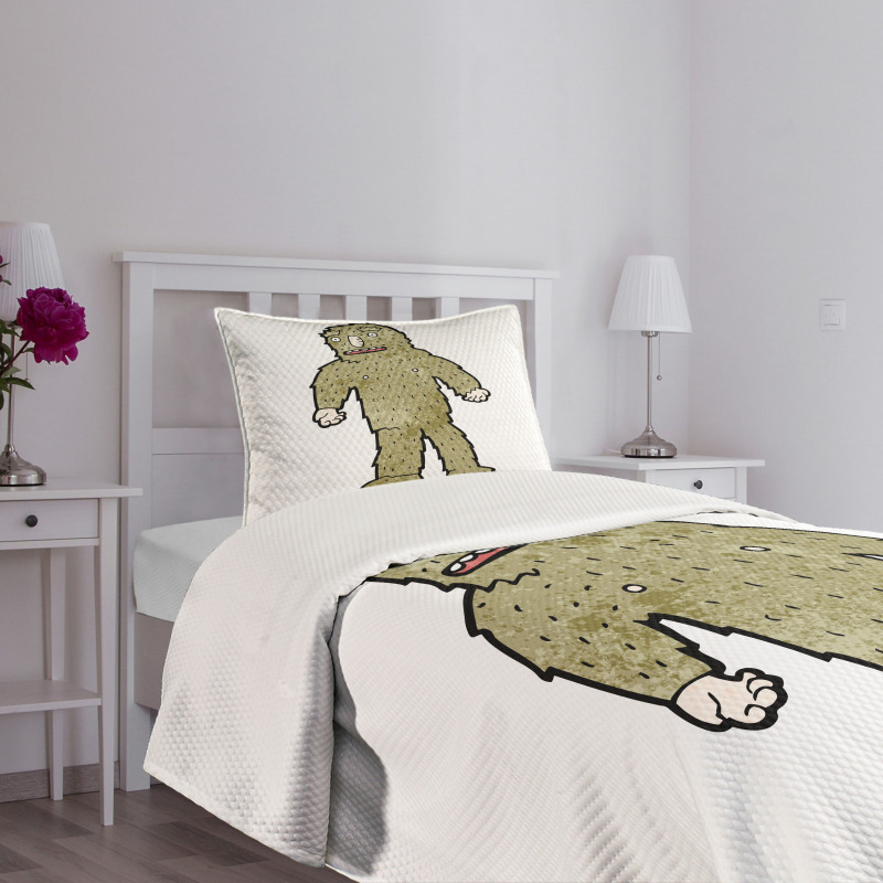 Quirky Grungy Bigfoot Bedspread Set