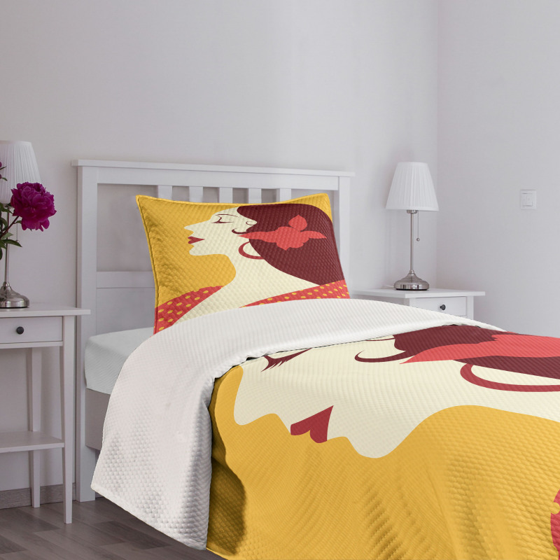 Retro Flamenco Woman Bedspread Set