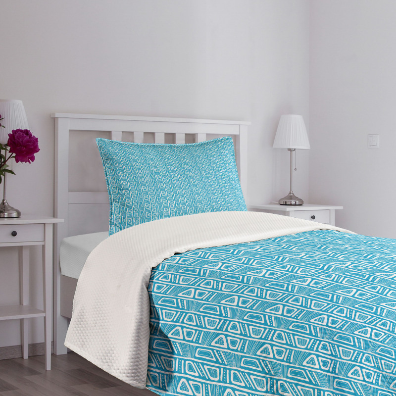 Bicolor Geometric Shapes Bedspread Set