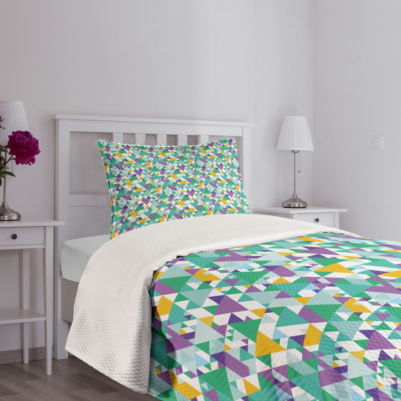 Triangles Mardi Grass Bedspread Set