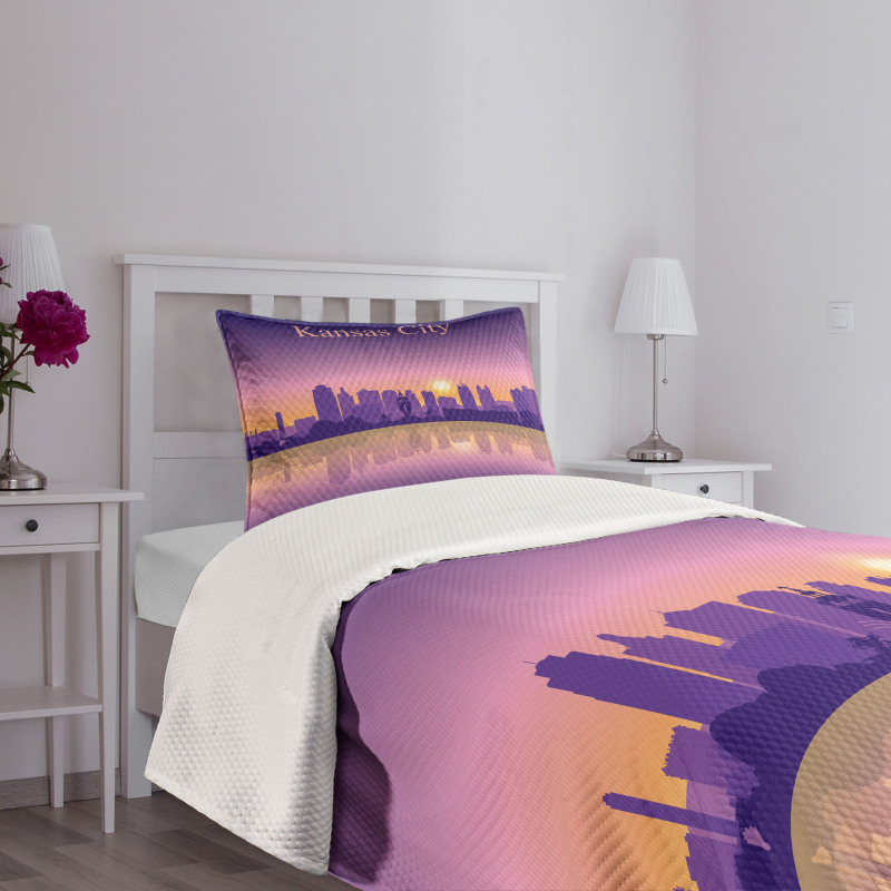 Downtown Cityscape Bedspread Set