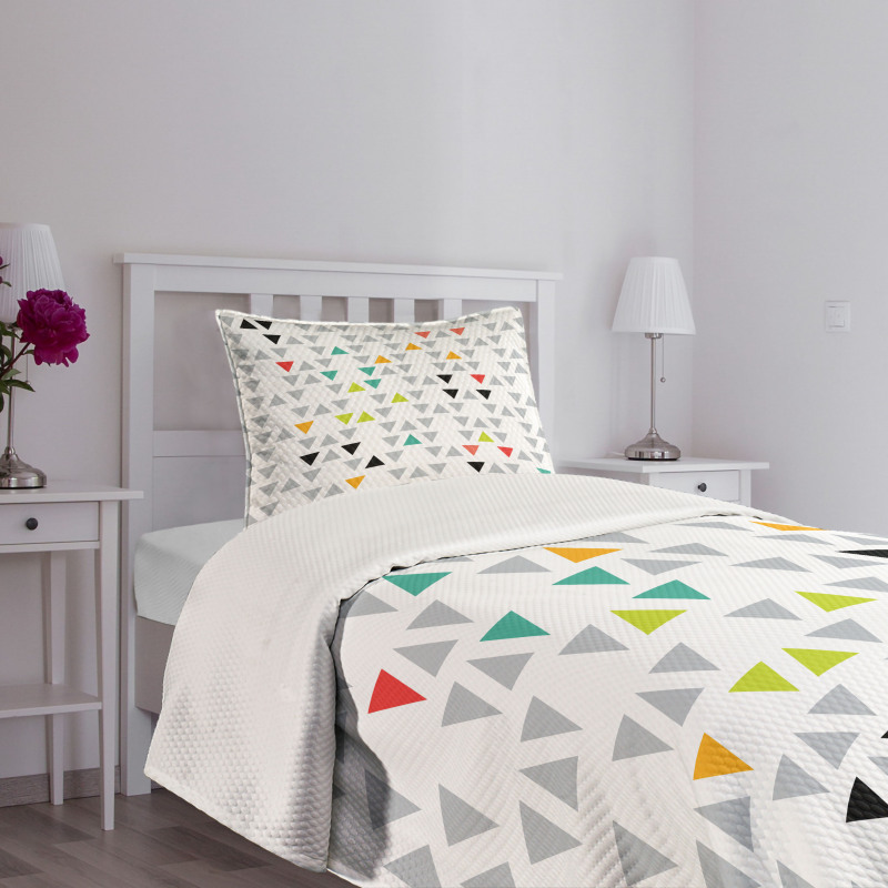 Hipster Triangles Bedspread Set