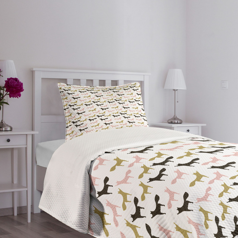 Foxes Pattern with Dots Bedspread Set