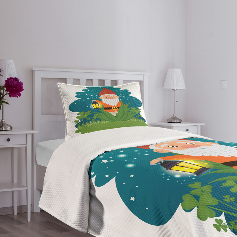 Dwarf with Lantern on Grass Bedspread Set