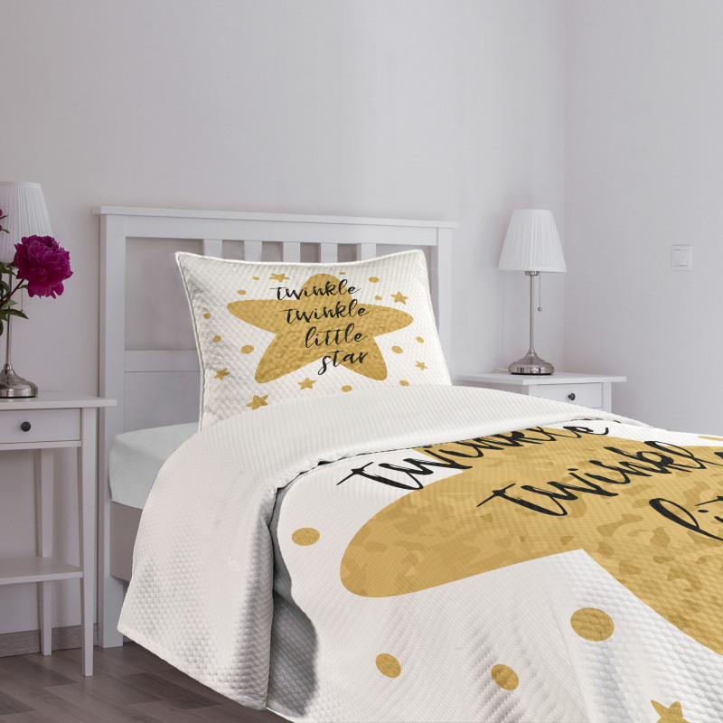 Grungy Style Retro Lettering Bedspread Set