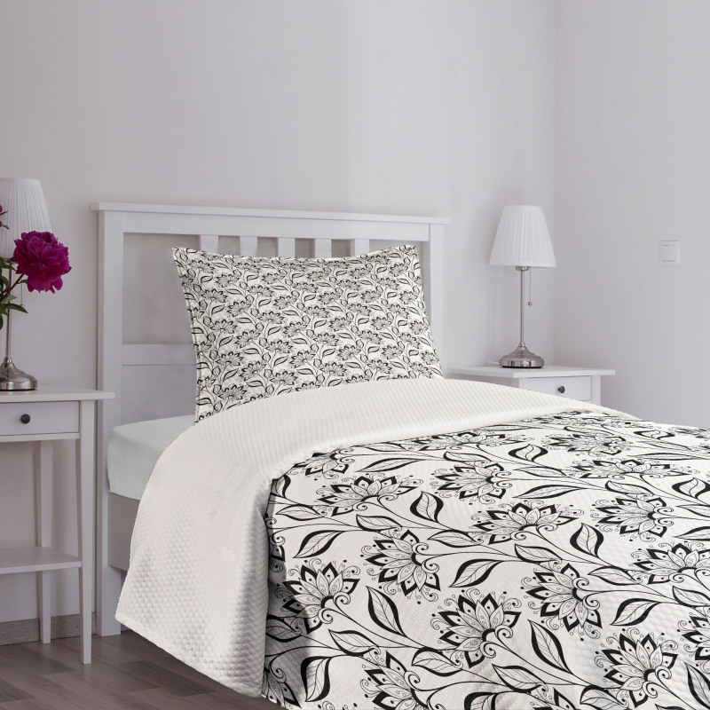Hand-drawn Floral Bedspread Set