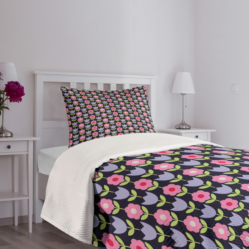 Daisy and Tulip Blossoms Bedspread Set