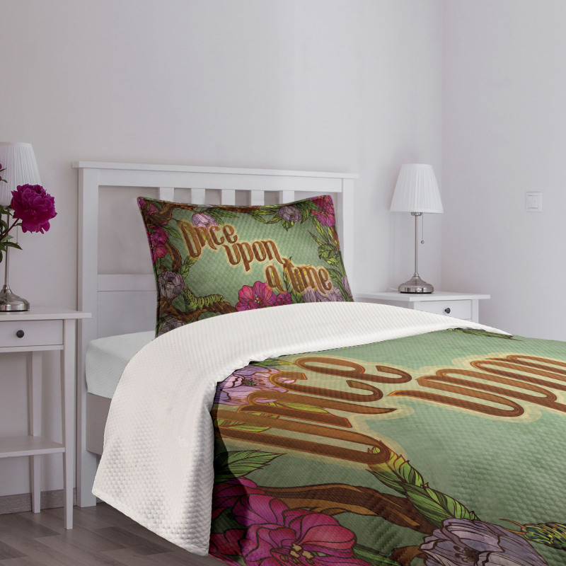 Caterpillar Flower Bedspread Set