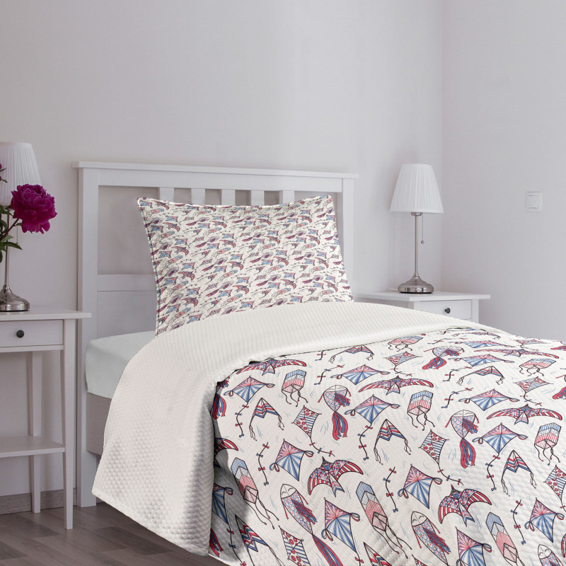 Fish Bird and Rhombus Shapes Bedspread Set