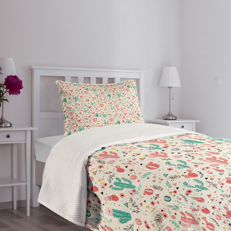 Cactus Plant Blossoms Bedspread Set