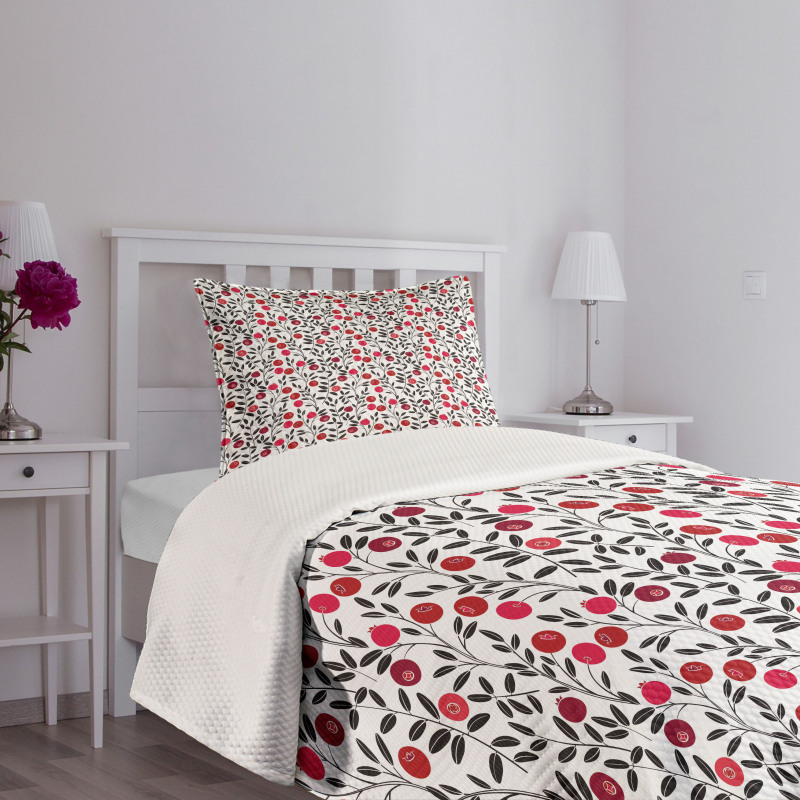 Yummy Berries Leafage Bedspread Set