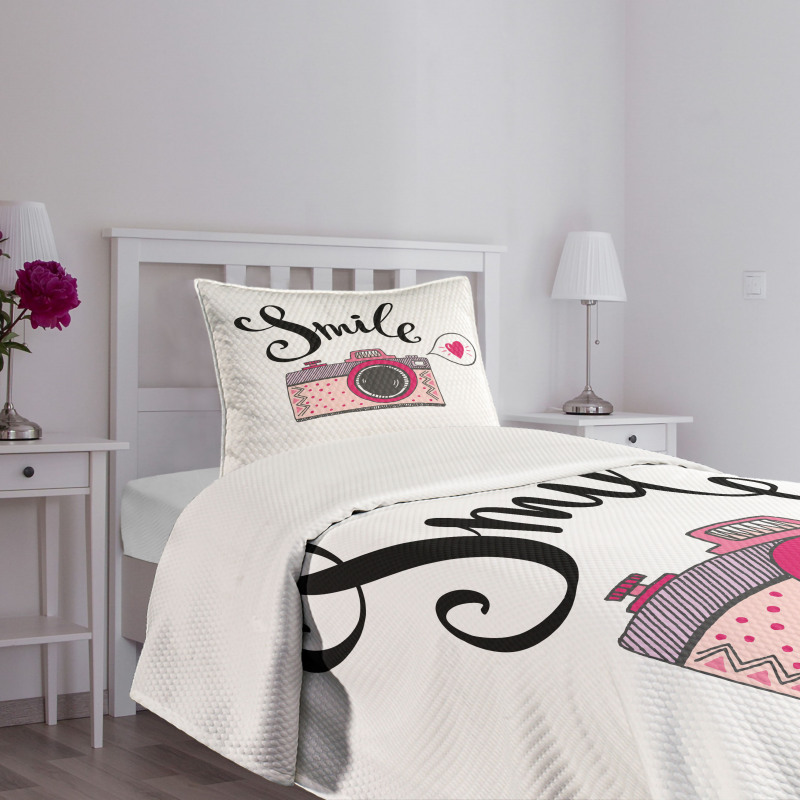 Smile Typography Romantic Bedspread Set