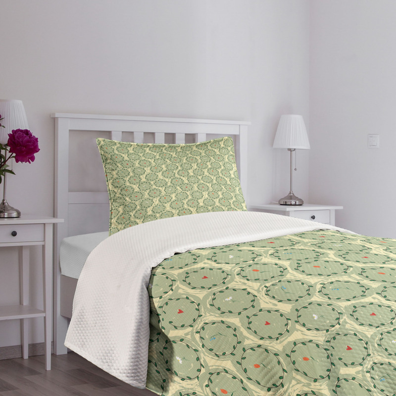 Leafy Circles with Flowers Bedspread Set