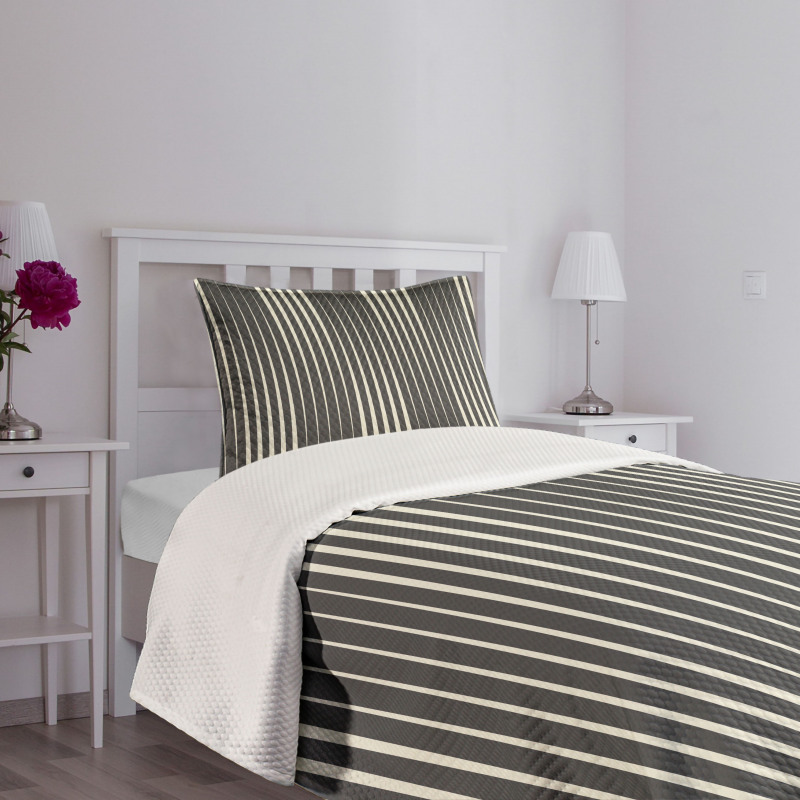 Minimalist Stripes Bedspread Set