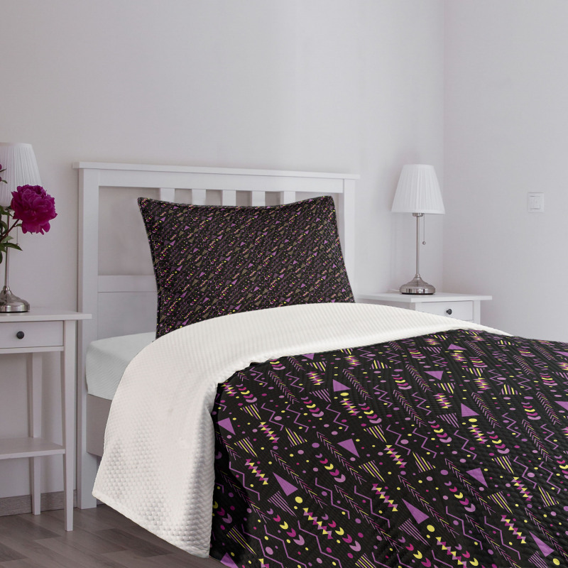 Geometrical Memphis Style Bedspread Set