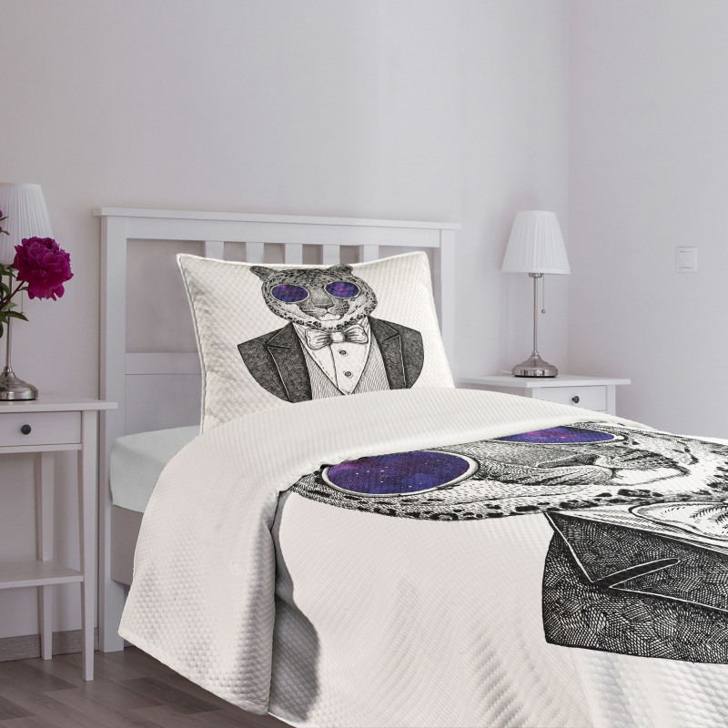 Hipster Animal in a Suit Bedspread Set