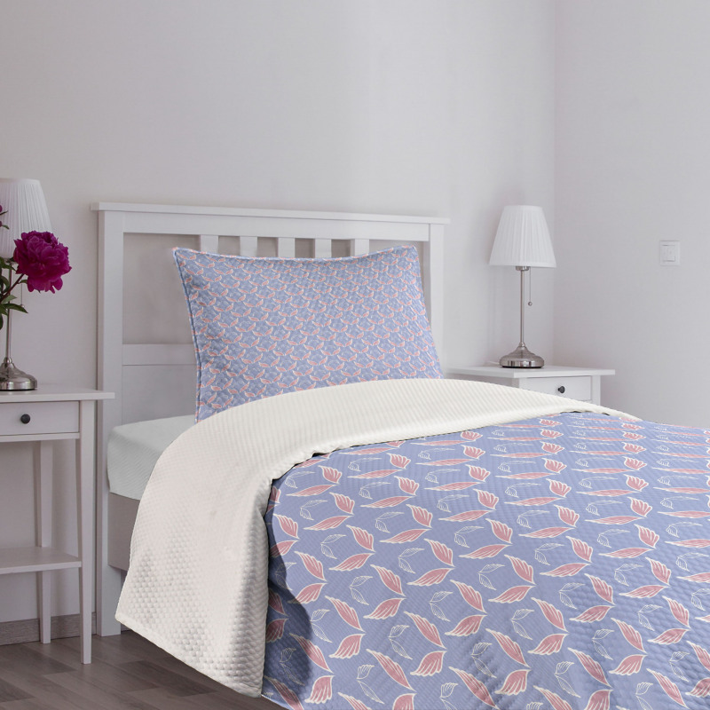 Innocent Symmetry Bedspread Set