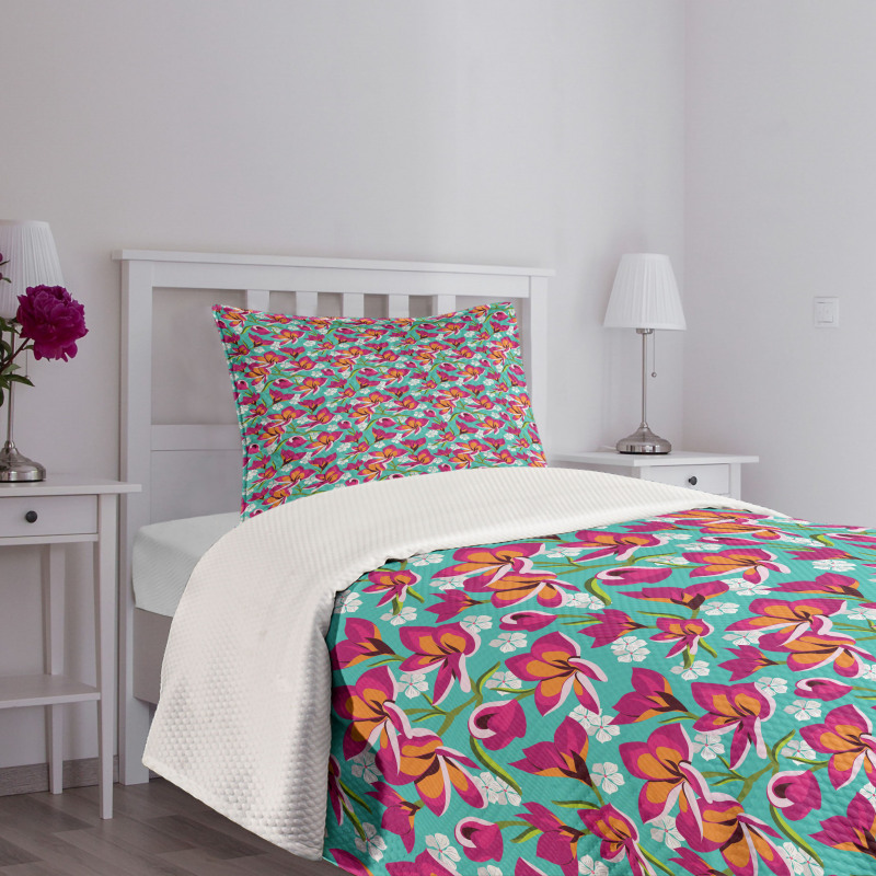 Exotic Floral Repetition Bedspread Set