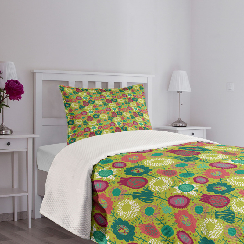 Abstract Vivid Flora Petals Bedspread Set