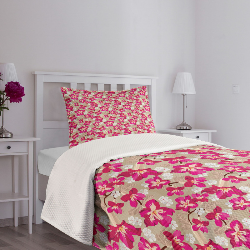 Nostalgic Hibiscus Flowers Bedspread Set