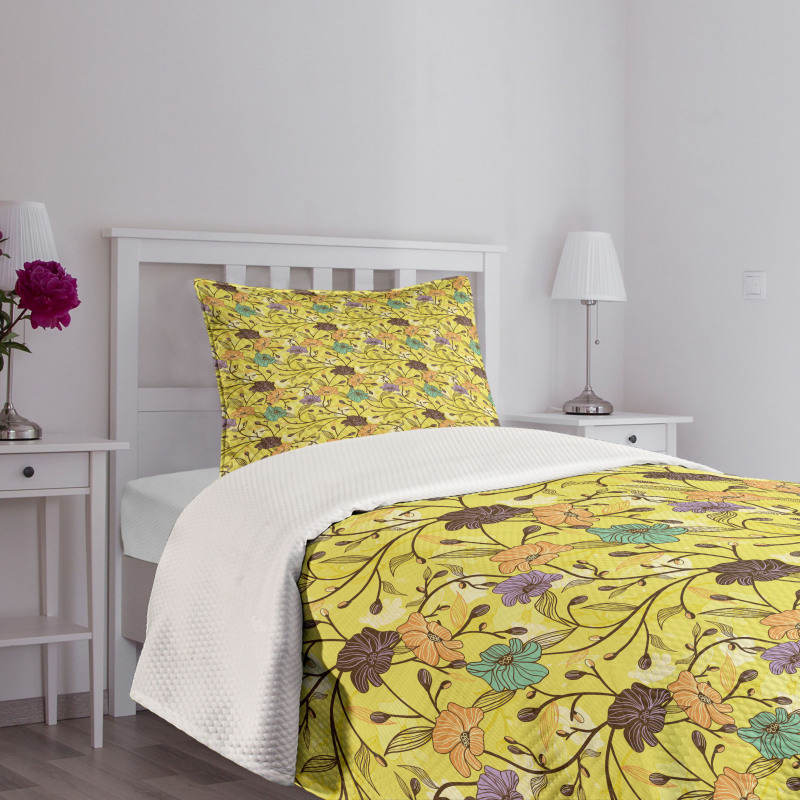 Colorful Flourish Pattern Bedspread Set