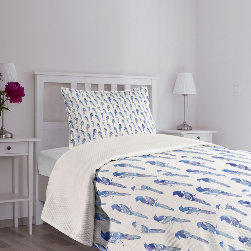 Long Tailed Sparrows Pattern Bedspread Set